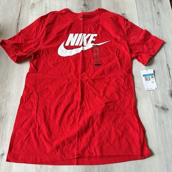 Nike Air Swoosh DX1985-657 Men's Red & White Short Sleeve T-shirt Size M NWT - Picture 3 of 4